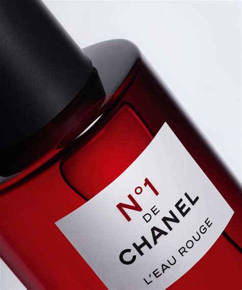 chanel l'eau rouge no 1.